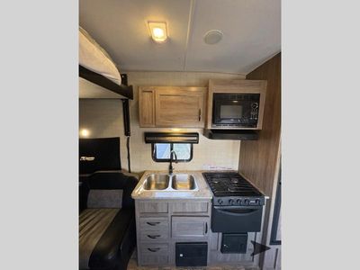 2018 Pacific Coachworks Ragen - Photo 21