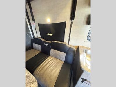 2018 Pacific Coachworks Ragen - Photo 17
