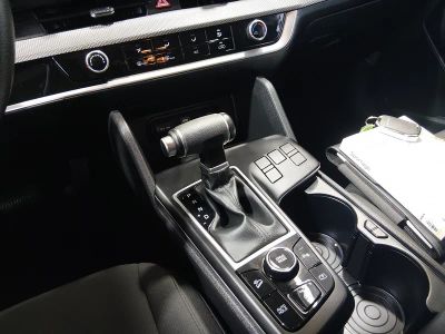 2025 Kia Sportage — photo 21 view