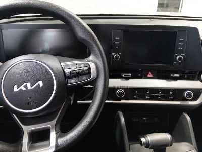 2025 Kia Sportage — photo 19 view