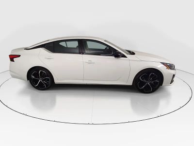 2024 Nissan Altima - Photo 8
