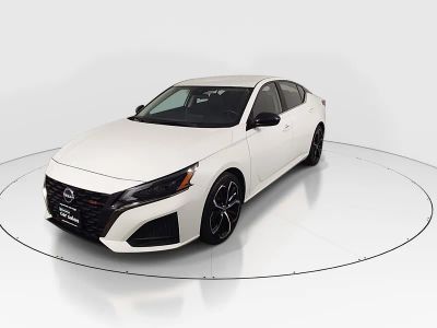 2024 Nissan Altima - Photo 3