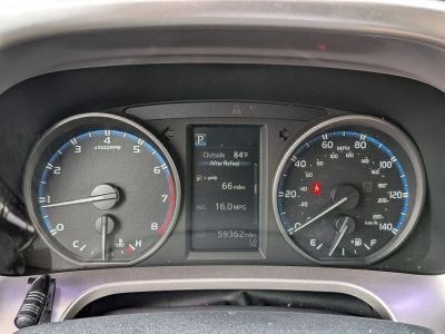 2017 Toyota RAV4 - Photo 14