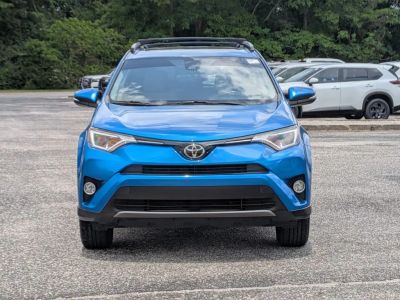2017 Toyota RAV4 - Photo 8