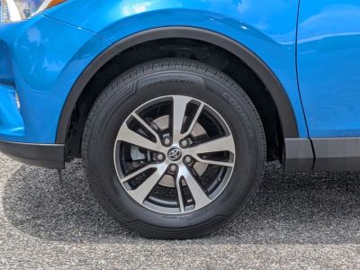2017 Toyota RAV4 - Photo 9