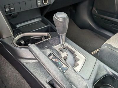 2017 Toyota RAV4 - Photo 18