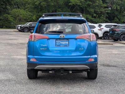 2017 Toyota RAV4 - Photo 4