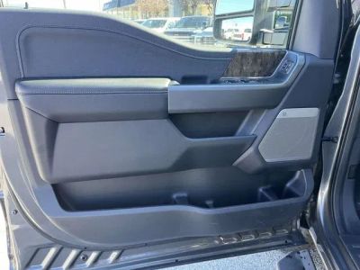 2026 Ford F-350SD - Photo 11