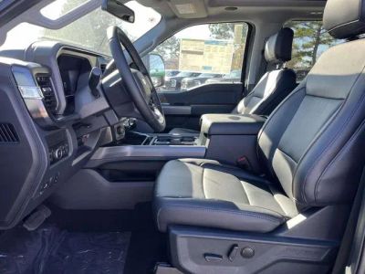 2026 Ford F-350SD - Photo 9