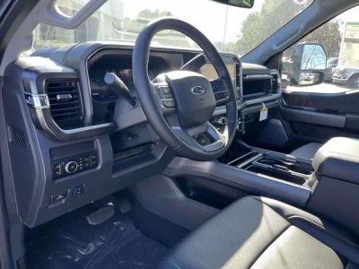 2026 Ford F-350SD - Photo 10