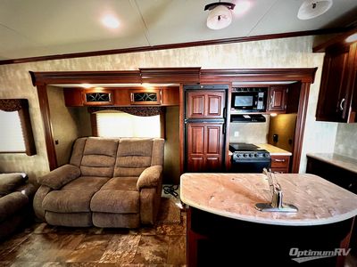 2015 Winnebago Voyage - Photo 6