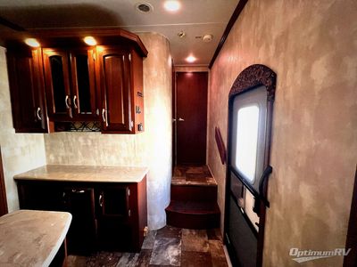 2015 Winnebago Voyage - Photo 14