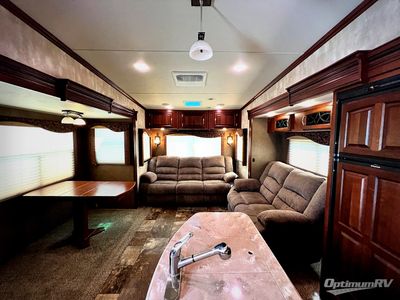 2015 Winnebago Voyage - Photo 4