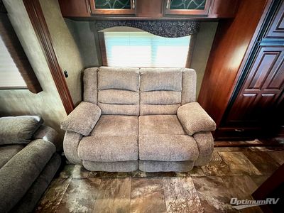 2015 Winnebago Voyage - Photo 7