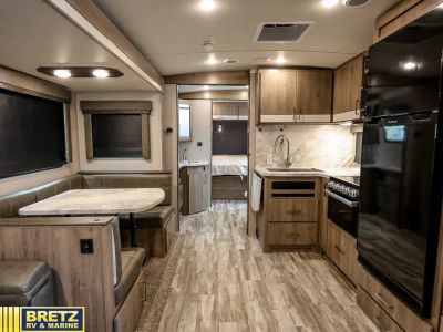 2022 Grand Design Imagine - Photo 11