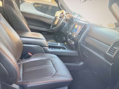 2020 Ford Expedition - Photo 4