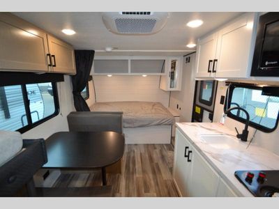 2026 Jayco Jay Flight SLX - Photo 7