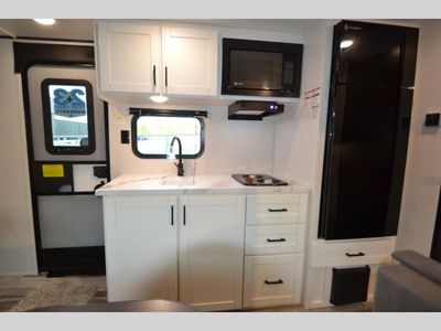 2026 Jayco Jay Flight SLX - Photo 10