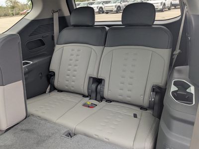 2026 Kia EV9 - Photo 18