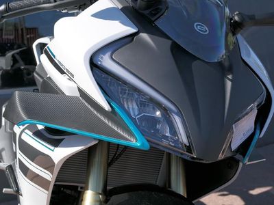 2026 CFMOTO 450SS - Photo 10