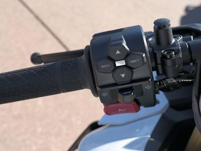 2026 CFMOTO 450SS - Photo 15
