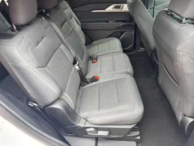 2026 Ford Explorer — photo 15 view