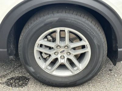 2026 Ford Explorer — photo 12 view