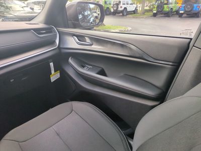 2025 Jeep Grand Cherokee - Photo 18