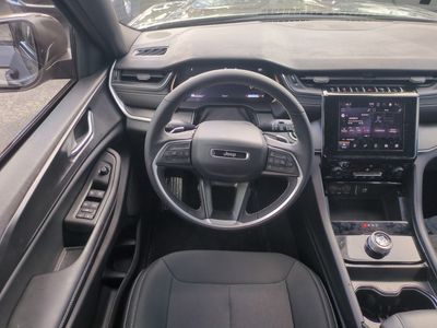 2025 Jeep Grand Cherokee - Photo 17