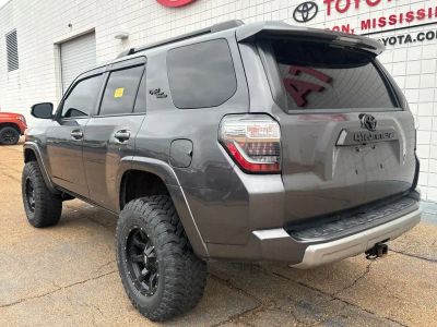 2020 Toyota 4Runner - Photo 4