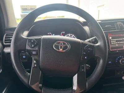 2020 Toyota 4Runner - Photo 18