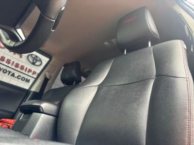 2020 Toyota 4Runner - Photo 9