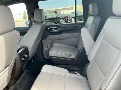 2023 GMC Yukon XL - Photo 16