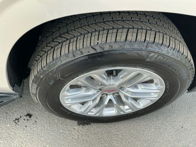 2023 GMC Yukon XL - Photo 22