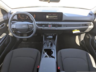2026 Kia K4 - Photo 16
