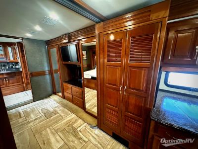 2017 Fleetwood Discovery — photo 15 view