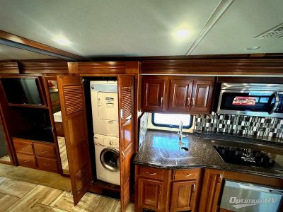 2017 Fleetwood Discovery — photo 14 view