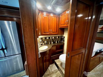 2017 Fleetwood Discovery — photo 10 view