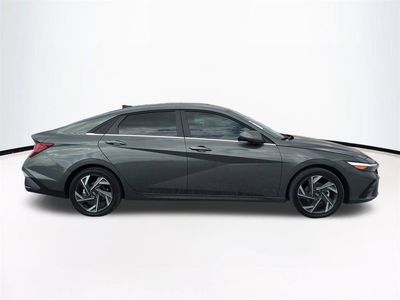 2026 Hyundai ELANTRA HYBRID - Photo 4