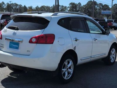 2011 Nissan Rogue — detail view