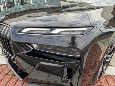 2026 BMW 740i - Photo 8