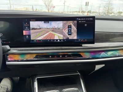 2026 BMW 740i - Photo 18