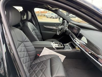 2026 BMW 740i - Photo 22