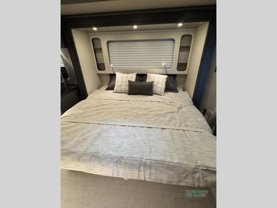 2025 Airstream Atlas - Photo 25