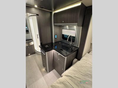 2025 Airstream Atlas - Photo 27