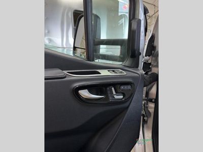 2025 Airstream Atlas - Photo 6