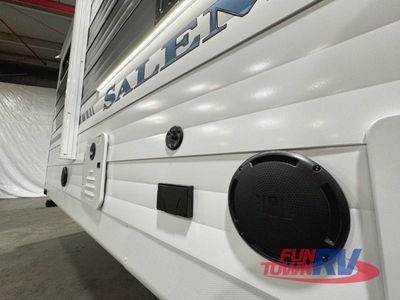 2025 Forest River RV Salem - Photo 15