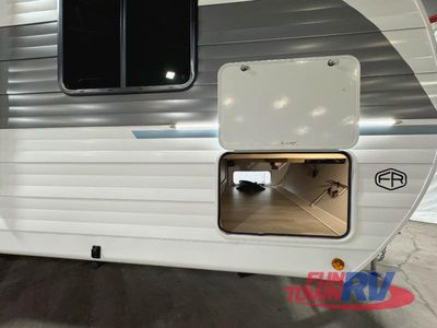 2025 Forest River RV Salem - Photo 10