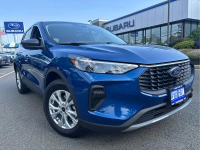 2023 Ford Escape — side profile view
