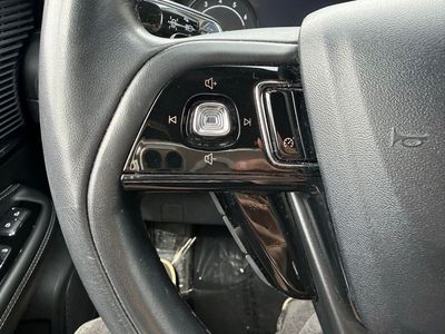 2021 Lincoln Corsair — photo 18 view